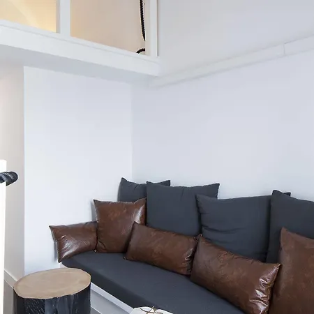 Loizos Stylish Residences 3* Fira (Santorini)